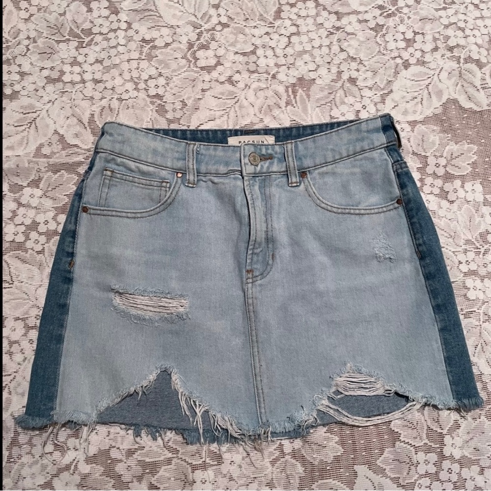Pacsun distresses jean skirt